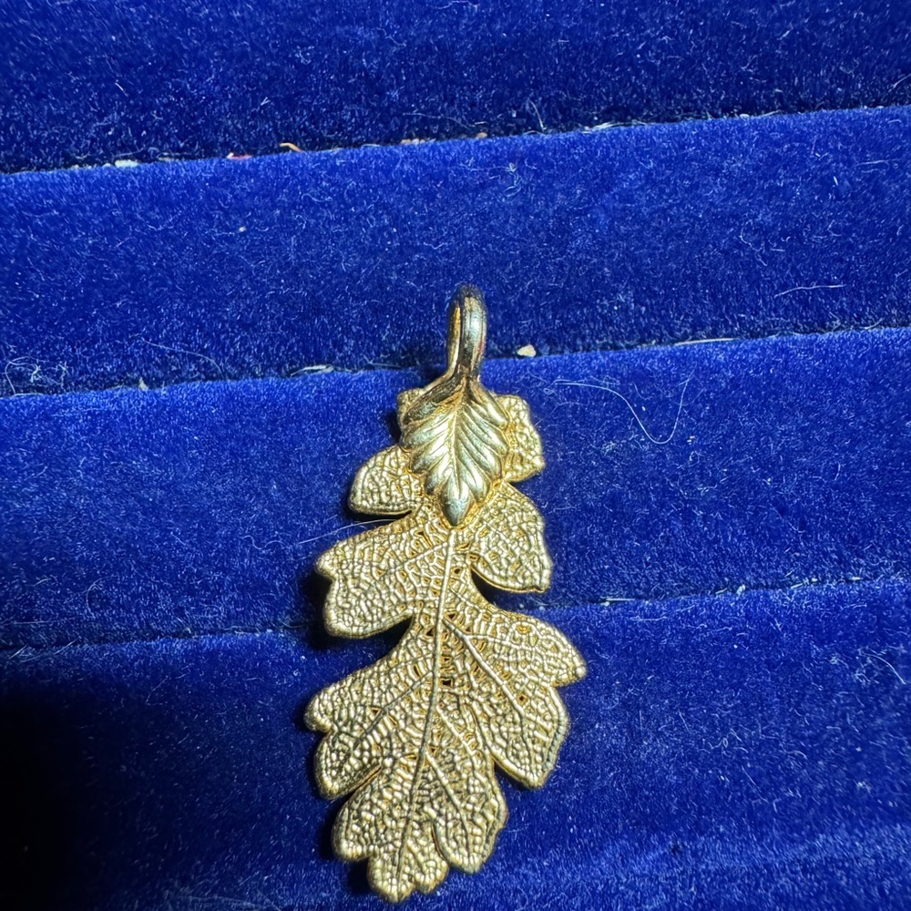 Gold Oak Leaf Pendant